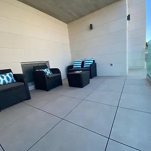 Modernos Residencial El Pinar Apartamento