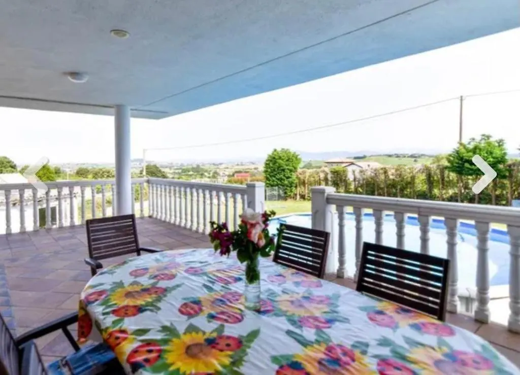Villa Tranquila Con Piscina Y Jardin 